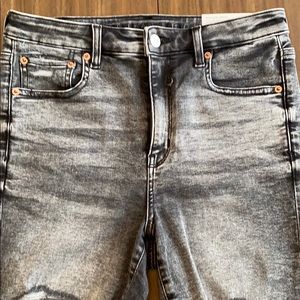 AE High rise distressed mid-length shorts